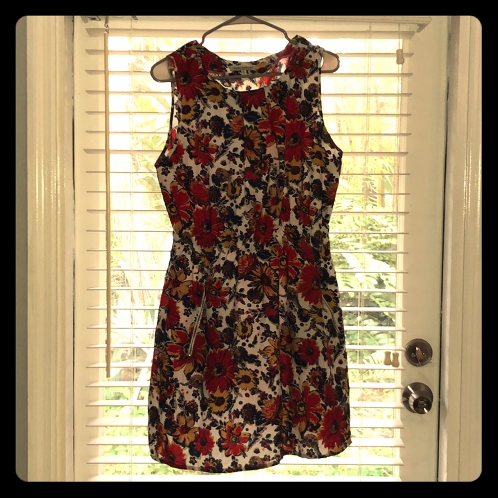 Floral sleeveless dress